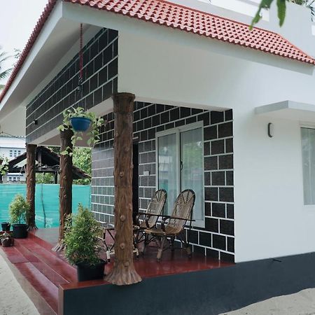 Marari Red Angel Villa Mararikulam Buitenkant foto